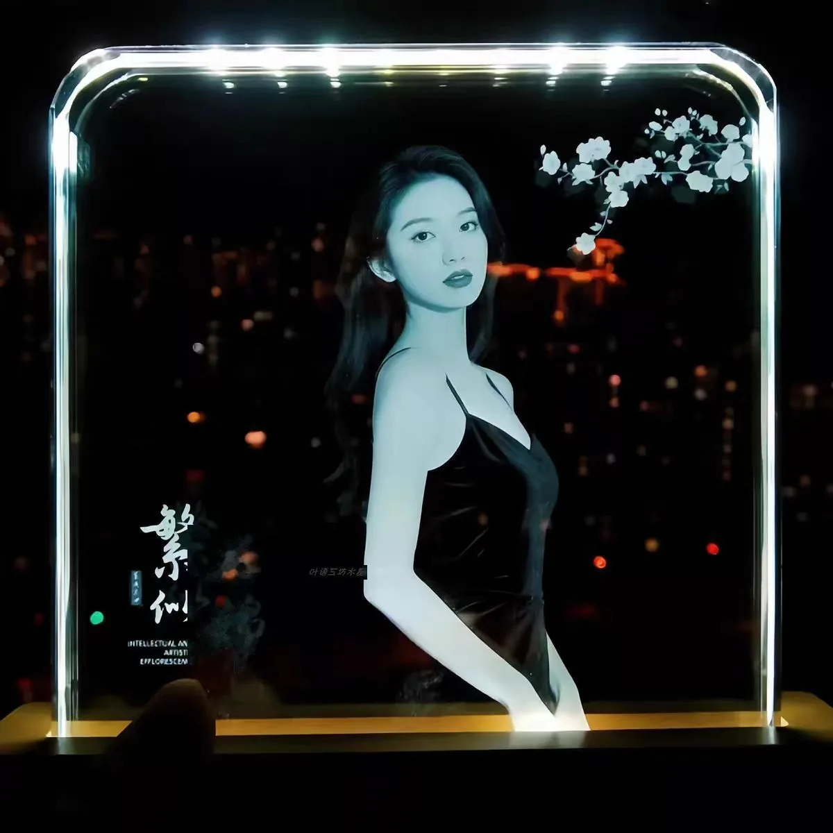 Custom 3D Laser-Carved Crystal Photo — Inner-Engraved Keepsake with Light Base - detail 8